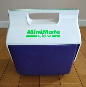 Igloo MiniMate Cooler Purple and White